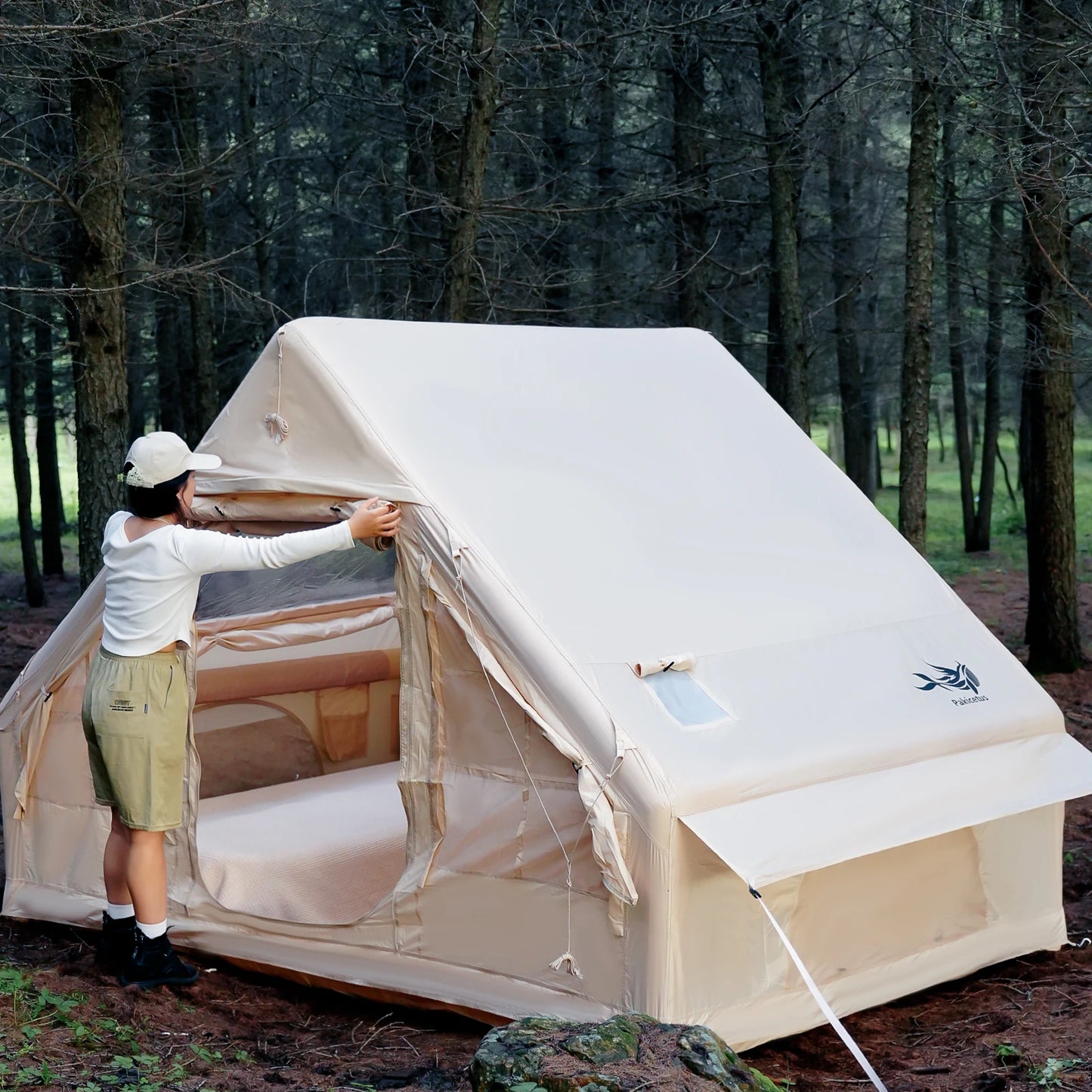 Pakicetus Inflatable Family Tent With Skylight And Quick Setup