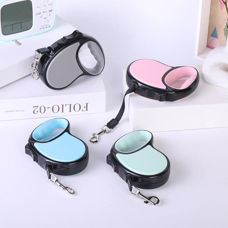 Retractable Nylon Dog Leash With Reflective Feature
