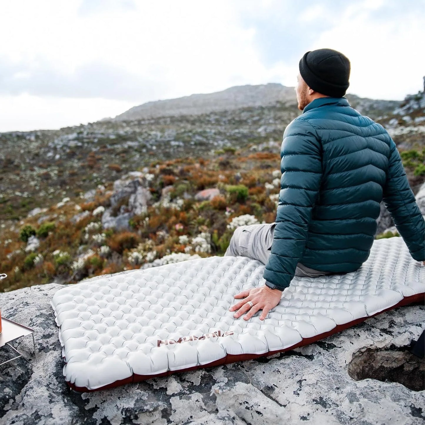 Naturehike Ultralight Inflatable Sleeping Pad R Value 5.8 Outdoor Camping
