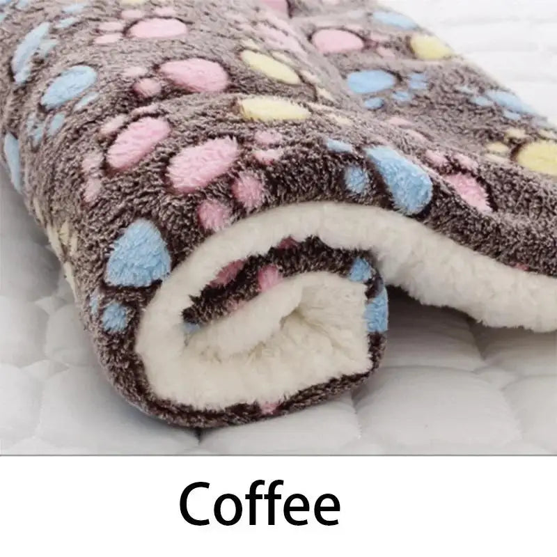 Soft Coral Fleece Pet Sleeping Mat With Bear Pattern