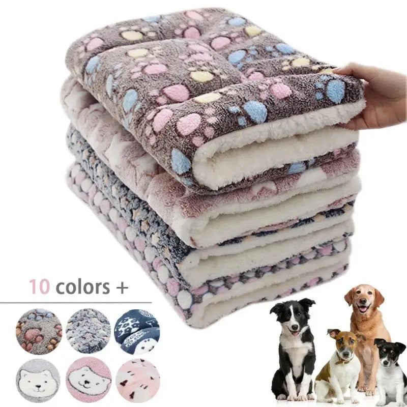 Soft Coral Fleece Pet Sleeping Mat With Bear Pattern