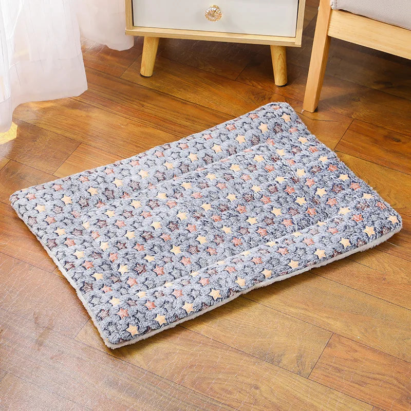 Thickened Flannel Cat And Dog Sleeping Mat