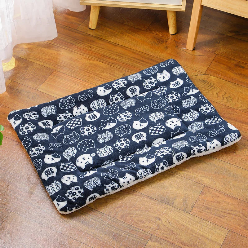 Thickened Flannel Cat And Dog Sleeping Mat